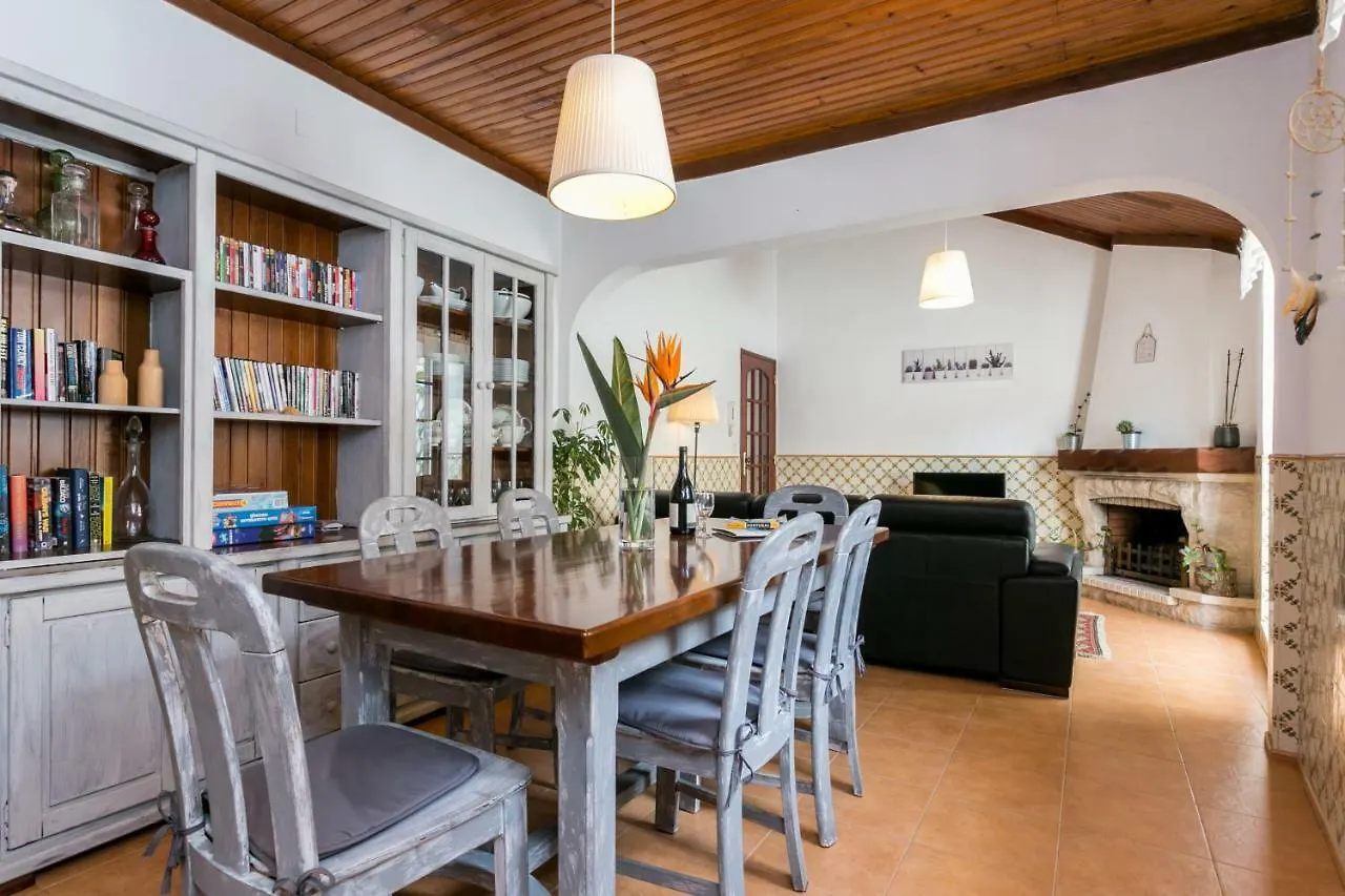 Bed & Breakfast 3 Marias Garden House B&B Lagos