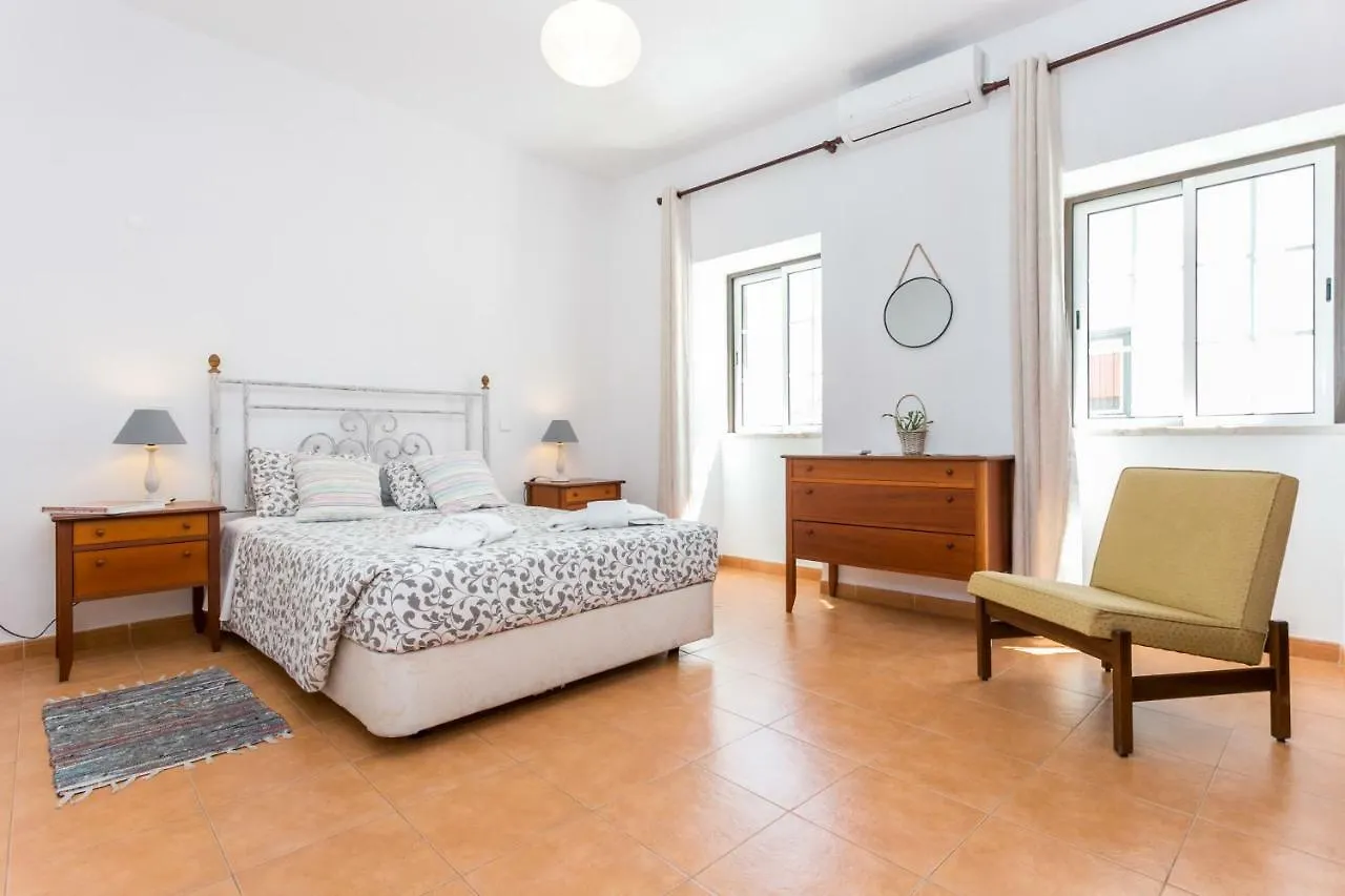 3 Marias Garden House B&B Lagos Bed & Breakfast